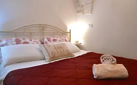 Mia & Mimi - Ostuni, Home Of Animal Lovers!
