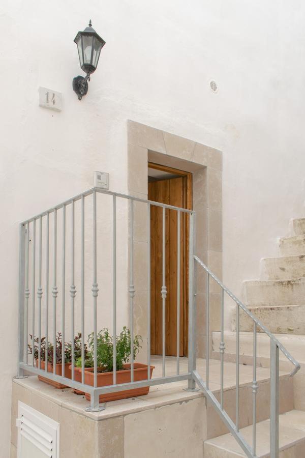Mia & Mimi - Ostuni, Home Of Animal Lovers! Extérieur photo